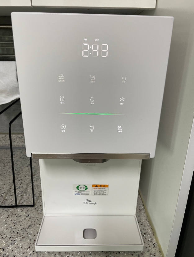 SK매직 원코크 플러스 얼음물 냉온정수기 WPU-IAC425S 설치 사진