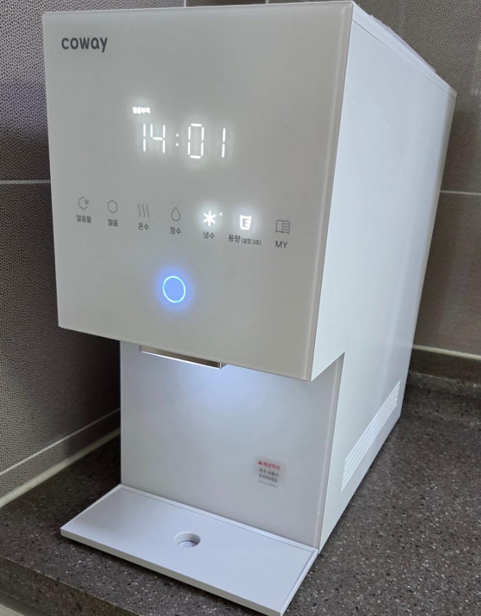 코웨이 아이콘 얼음냉온정수기 스탠다드 CHPI-7410N 설치 사진